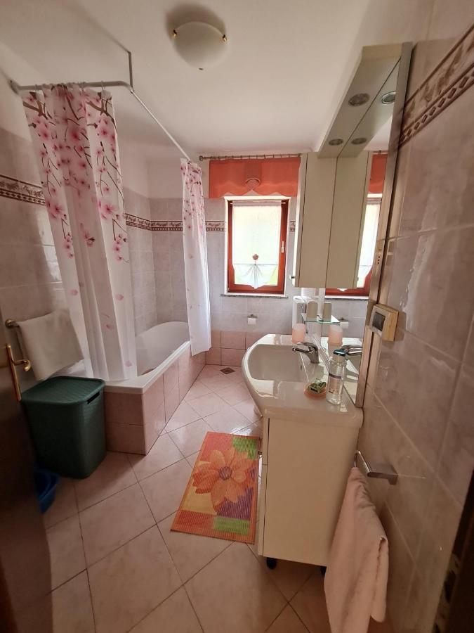 אומאג Apartment Ornela מראה חיצוני תמונה