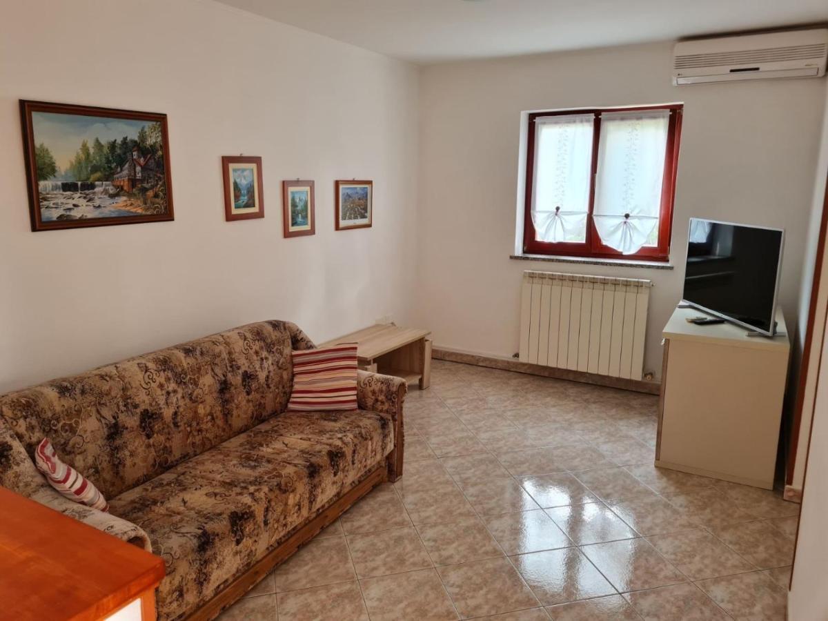 אומאג Apartment Ornela מראה חיצוני תמונה